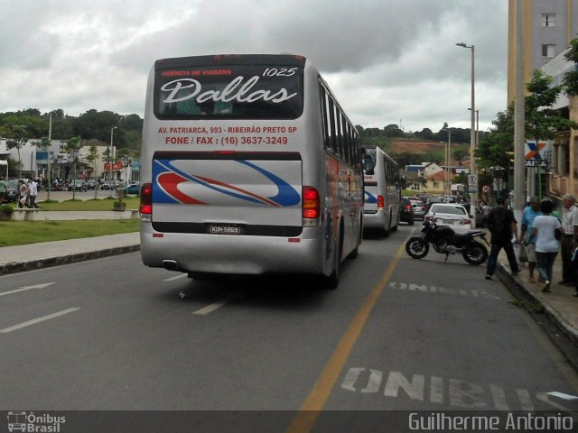 Dallas Turismo e Fretamento 1025 na cidade de Araxá, Minas Gerais, Brasil, por Guilherme Antonio. Número da foto: #2235332.