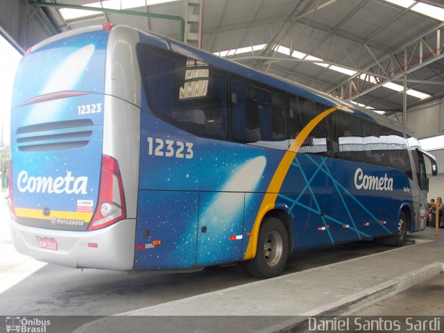 Viação Cometa 12323 na cidade de Praia Grande, São Paulo, Brasil, por Daniel Santos Sardi. Número da foto: #2238829.
