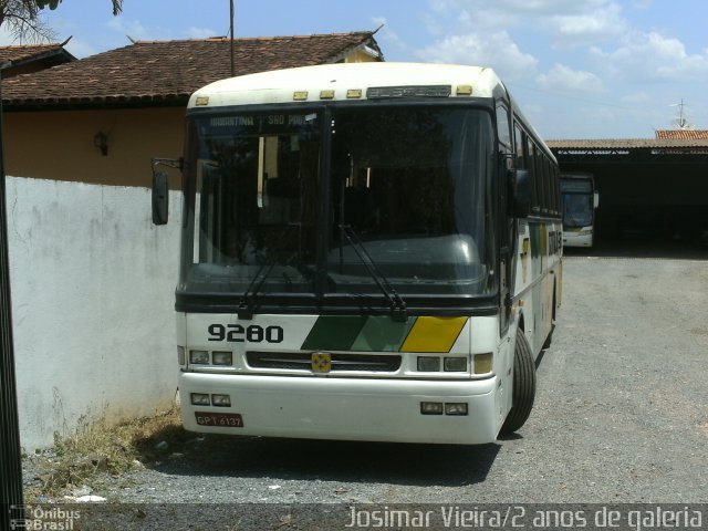 Empresa Gontijo de Transportes 9280 na cidade de Curvelo, Minas Gerais, Brasil, por Josimar Vieira. ID da foto: 2240287.