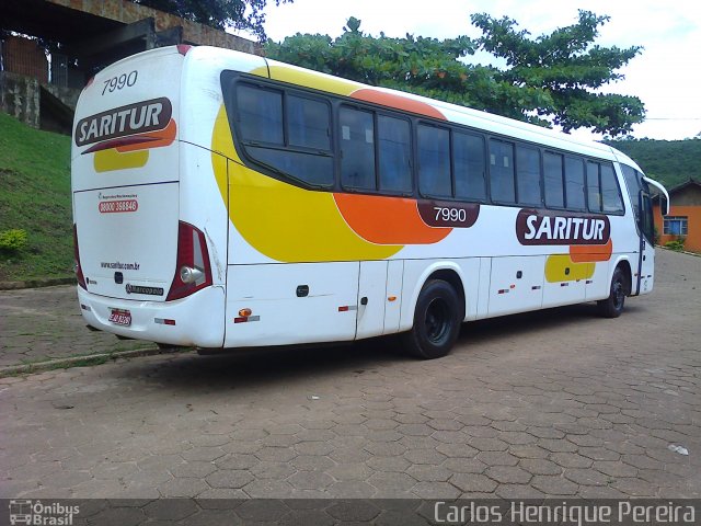 Saritur - Santa Rita Transporte Urbano e Rodoviário 7990 na cidade de Morro do Pilar, Minas Gerais, Brasil, por Carlos Henrique Pereira. ID da foto: 2239879.