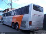 Ônibus Particulares 000 na cidade de São Tiago, Minas Gerais, Brasil, por Maurício Nascimento. Número da foto: #:id.