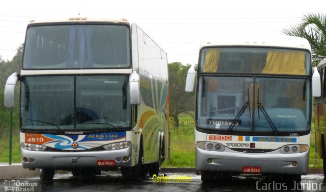 Alfa Luz Viação Transportes 3800 na cidade de Caldas Novas, Goiás, Brasil, por Carlos Júnior. ID da foto: 2242400.