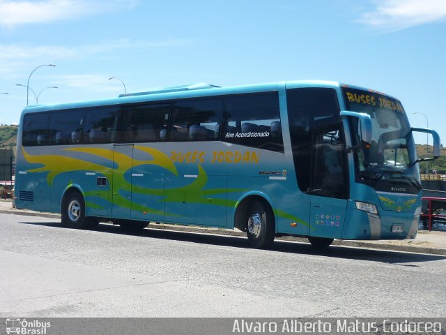 Buses Jordan  na cidade de Castro, Chiloé, Los Lagos, Chile, por Alvaro Alberto Matus Codoceo. Número da foto: #2242506.