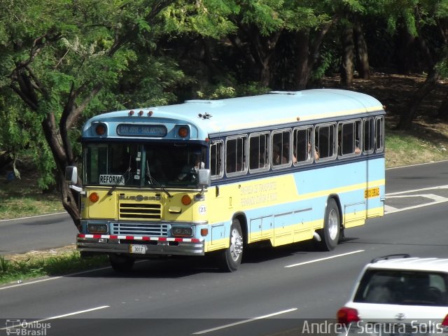 Transportes Zúñiga S.A. 23 na cidade de , por Andrey Segura Solís. ID da foto: 2244877.