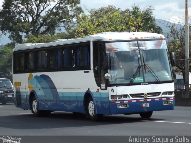 Turismo La 23 24 na cidade de Ulloa, Heredia, Heredia, Costa Rica, por Andrey Segura Solís. Número da foto: #2244846.