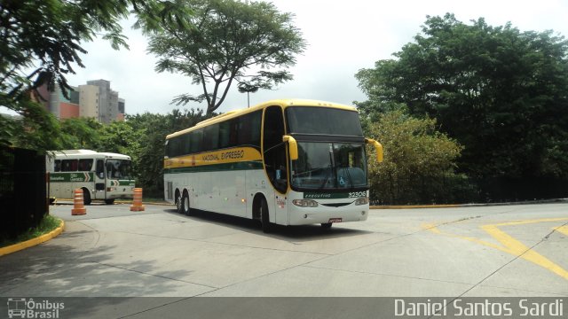 Nacional Expresso 32306 na cidade de São Paulo, São Paulo, Brasil, por Daniel Santos Sardi. Número da foto: #2212839.