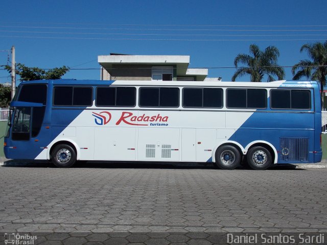 Radasha Turismo 710 na cidade de Praia Grande, São Paulo, Brasil, por Daniel Santos Sardi. Número da foto: #2247162.