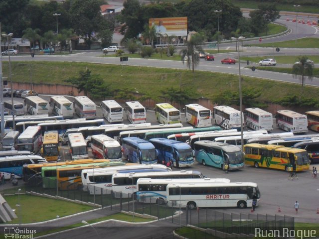 Pontos de Apoio BASíLICA-APARECIDA-SP na cidade de Aparecida, São Paulo, Brasil, por Ruan Roque. Número da foto: #2247140.