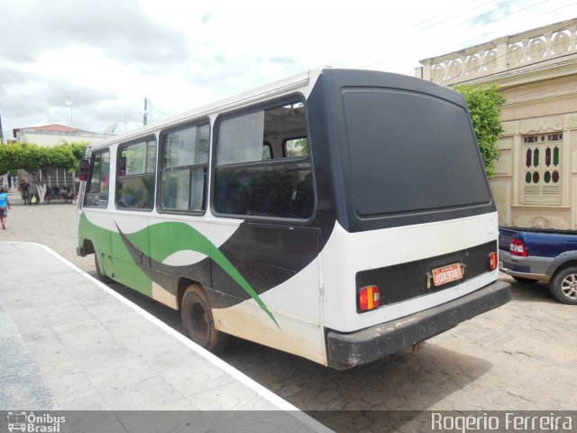 Ônibus Particulares 9831 na cidade de Tucano, Bahia, Brasil, por Rogério Ferreira de Jesus. ID da foto: 2253194.