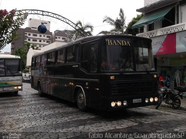 Ônibus Particulares 0595 na cidade de São Lourenço, Minas Gerais, Brasil, por Fabio Alcantara. ID da foto: 2253634.