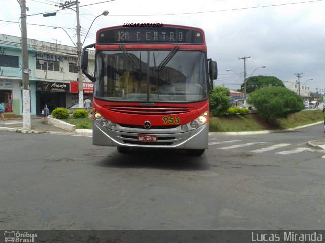 Auto Viação Ouro Verde 953 na cidade de Sumaré, São Paulo, Brasil, por Lucas Miranda. ID da foto: 2258616.