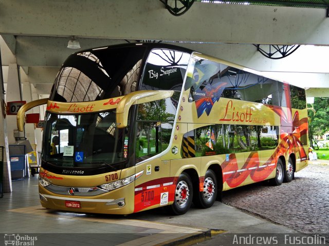 Lisotur Turismo 5700 na cidade de Joinville, Santa Catarina, Brasil, por Andrews  Fuscolin. Número da foto: #2258249.
