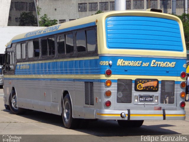 Ônibus Particulares 4099 na cidade de São Paulo, São Paulo, Brasil, por Felipe Gonzales. Número da foto: #2261073.