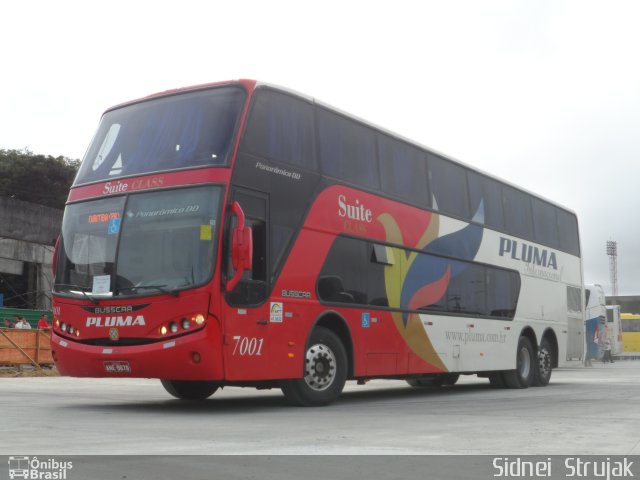 Pluma Conforto e Turismo 7001 na cidade de Curitiba, Paraná, Brasil, por Sidnei Machado Strujak. Número da foto: #2260176.