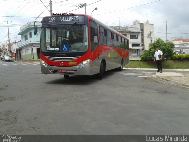 Auto Viação Ouro Verde 2302 na cidade de Sumaré, São Paulo, Brasil, por Lucas Miranda. Número da foto: #2259820.