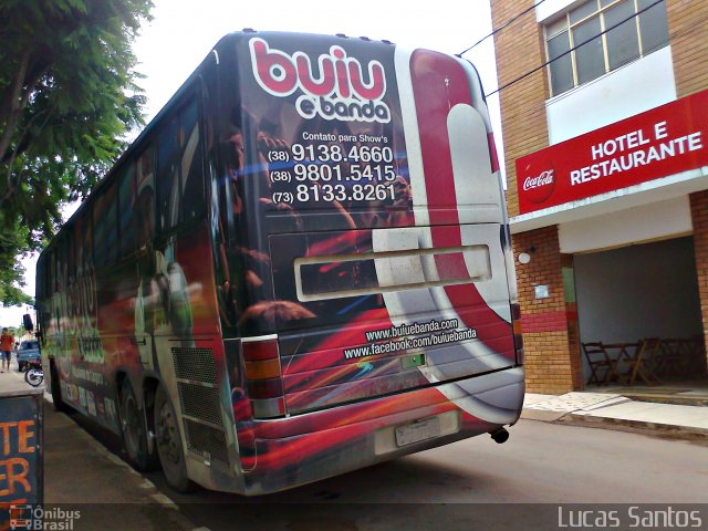 Buiú e Banda 9795 na cidade de Jequitaí, Minas Gerais, Brasil, por Lucas Santos. Número da foto: #2263020.