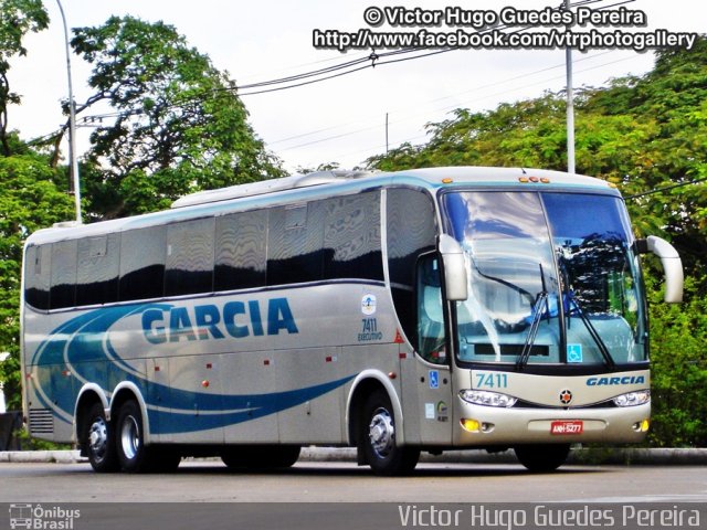 Viação Garcia 7411 na cidade de Maringá, Paraná, Brasil, por Victor Hugo Guedes Pereira. Número da foto: #2214464.