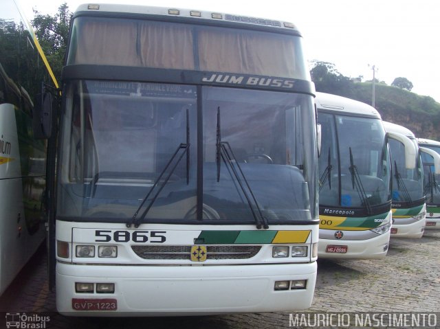 Empresa Gontijo de Transportes 5865 na cidade de Belo Horizonte, Minas Gerais, Brasil, por Maurício Nascimento. ID da foto: 2215421.