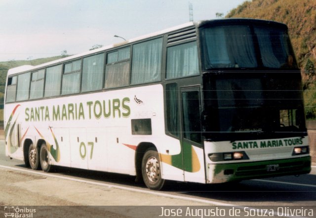 Santa Maria Tours 07 na cidade de Piraí, Rio de Janeiro, Brasil, por José Augusto de Souza Oliveira. Número da foto: #2214880.