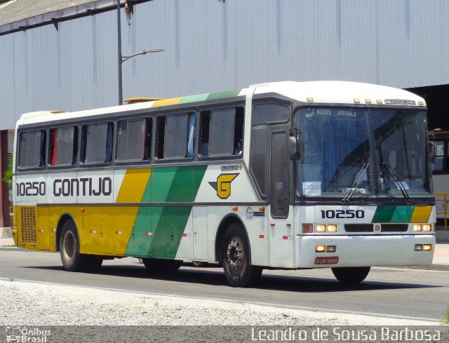 Empresa Gontijo de Transportes 10250 na cidade de Rio de Janeiro, Rio de Janeiro, Brasil, por Leandro de Sousa Barbosa. ID da foto: 2268861.