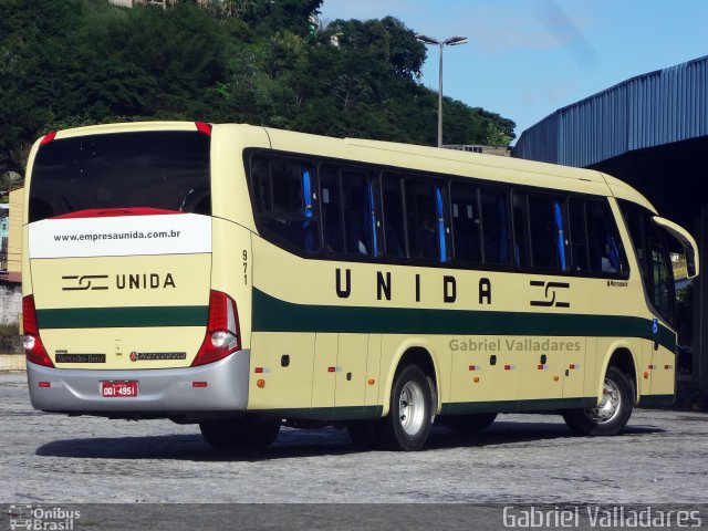 Empresa Unida Mansur e Filhos 971 na cidade de Juiz de Fora, Minas Gerais, Brasil, por Gabriel Valladares. Número da foto: #2271301.