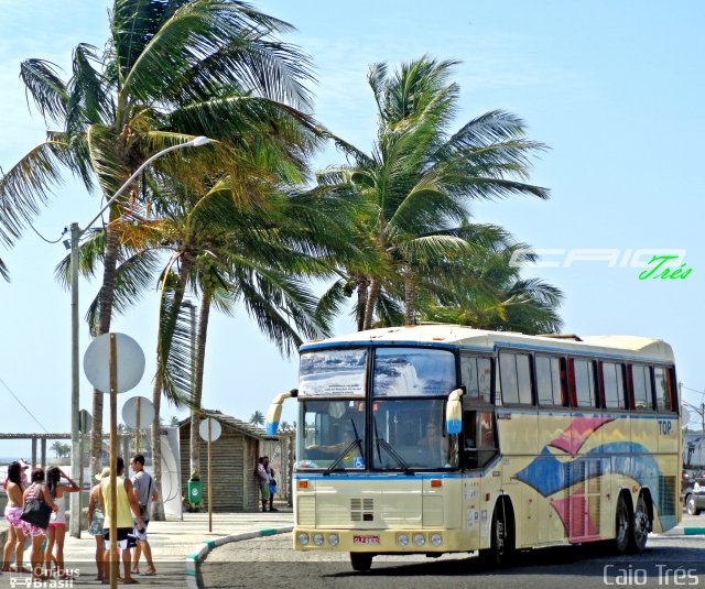 Toptur Transporte e Turismo 6800 na cidade de Porto Seguro, Bahia, Brasil, por Caio Trés. Número da foto: #2273098.