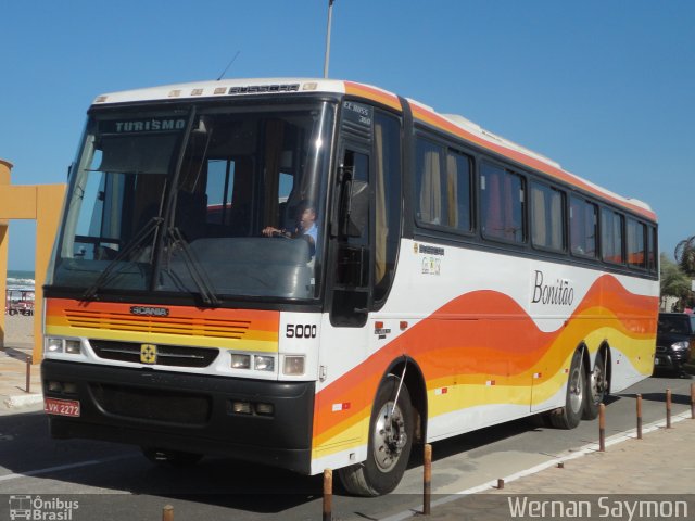 Bonitão Viagem e Turismo 5000 na cidade de Luís Correia, Piauí, Brasil, por Wernan Saymon. Número da foto: #2217596.