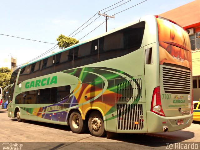 Viação Garcia 7107 na cidade de Rio de Janeiro, Rio de Janeiro, Brasil, por Zé Ricardo Reis. Número da foto: #2216701.