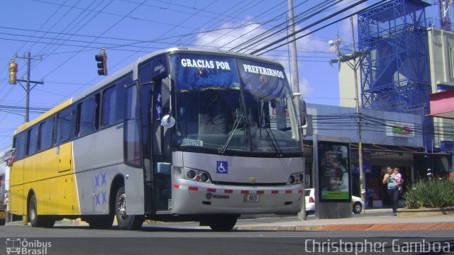 Lumaca SJB 8825 na cidade de , por Christopher Gamboa. Número da foto: #2219397.