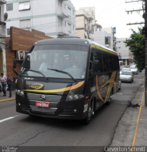 Valdetur 300 na cidade de Santa Maria, Rio Grande do Sul, Brasil, por Cleverton Schmitt. Número da foto: #2218300.