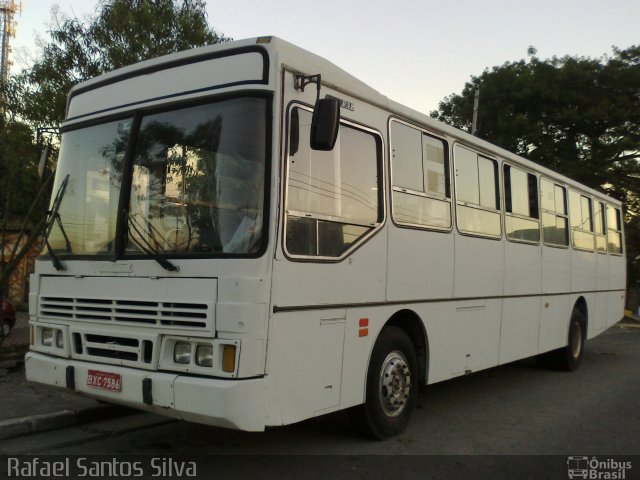 Ônibus Particulares 7586 na cidade de São Paulo, São Paulo, Brasil, por Rafael Santos Silva. Número da foto: #2221031.