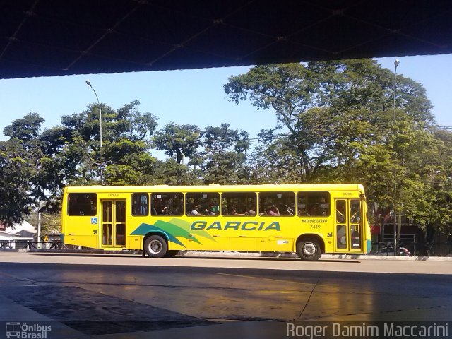 Viação Garcia 7419 na cidade de Maringá, Paraná, Brasil, por Roger Damim Maccarini. Número da foto: #2220503.