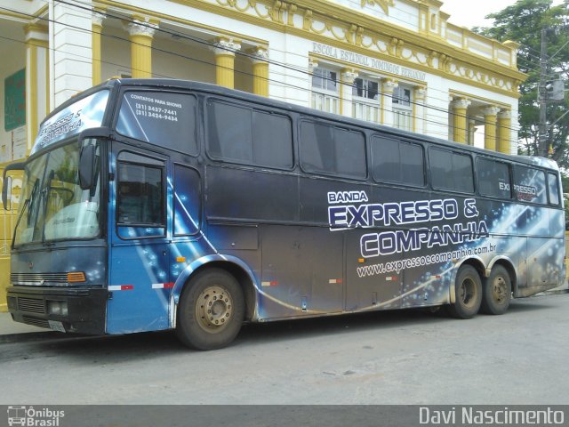 Banda Expresso & Companhia 7877 na cidade de Conselheiro Lafaiete, Minas Gerais, Brasil, por Davi Nascimento. ID da foto: 2222151.