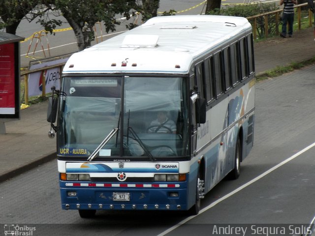 Transportes Carrizal PB 972 na cidade de Belén, Heredia, Costa Rica, por Andrey Segura Solís. Número da foto: #2223473.