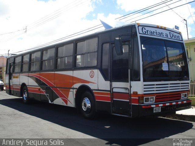 Transportes Alpo Azul 04 na cidade de Oriental, Cartago, Cartago, Costa Rica, por Andrey Segura Solís. Número da foto: #2225636.