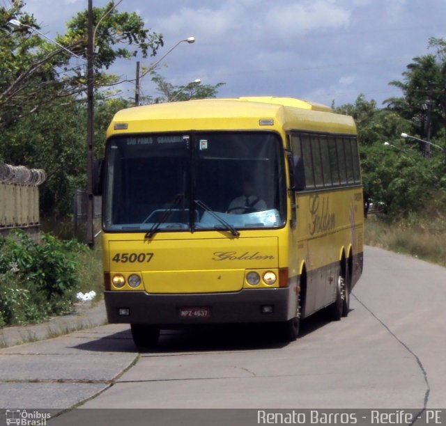 Viação Itapemirim 45007 na cidade de Recife, Pernambuco, Brasil, por Renato Barros. ID da foto: 1598204.