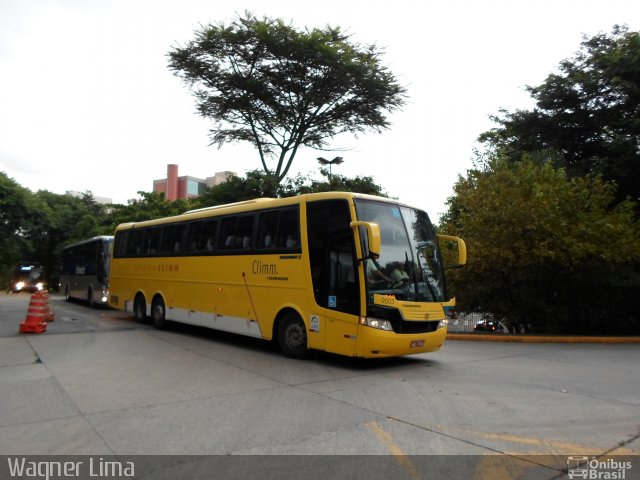 Viação Itapemirim 9003 na cidade de São Paulo, São Paulo, Brasil, por Wagner Lima. Número da foto: #1599169.