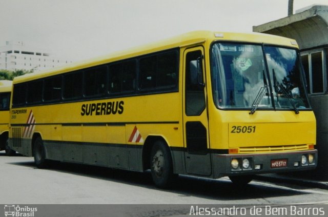 Viação Itapemirim 25051 na cidade de São Paulo, São Paulo, Brasil, por Alessandro de Bem Barros. Número da foto: #1599999.
