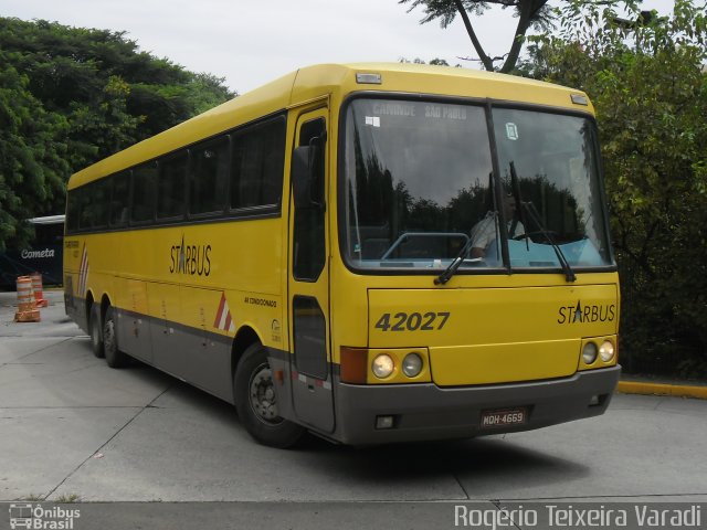 Viação Itapemirim 42027 na cidade de São Paulo, São Paulo, Brasil, por Rogério Teixeira Varadi. Número da foto: #1601316.