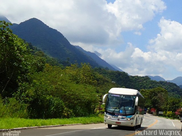 Auto Viação 1001 RJ 108.902 na cidade de Cachoeiras de Macacu, Rio de Janeiro, Brasil, por Richard Wagner. Número da foto: #1603811.
