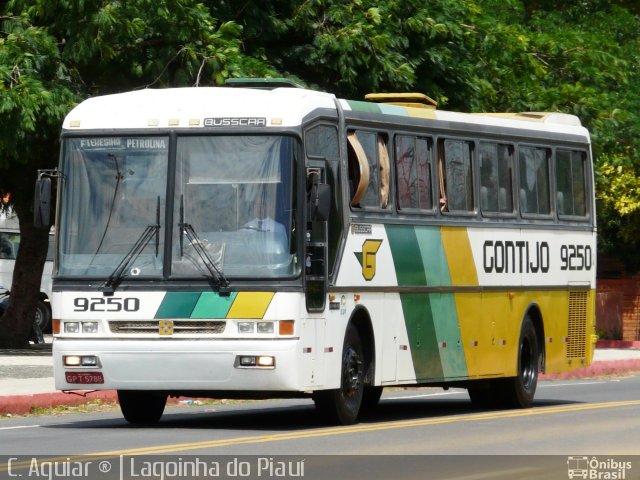 Empresa Gontijo de Transportes 9250 na cidade de Lagoinha do Piauí, Piauí, Brasil, por Carlos Aguiar ®. ID da foto: 1604461.