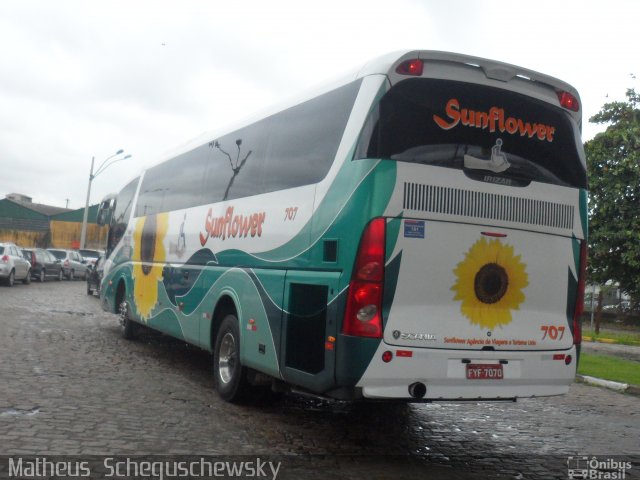 Sunflower Turismo 707 na cidade de Santos, São Paulo, Brasil, por Matheus  Scheguschewsky. Número da foto: #1607815.