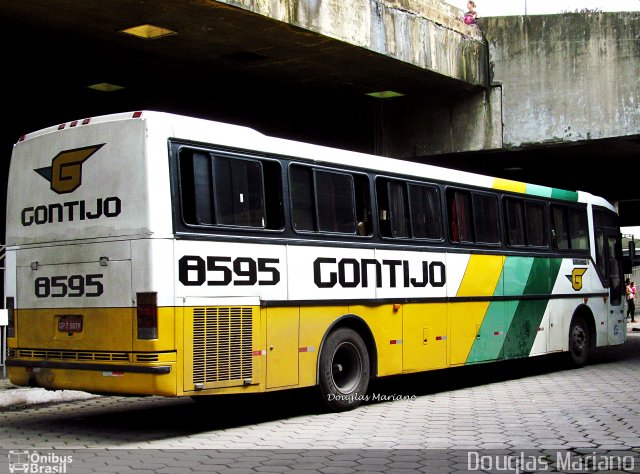 Empresa Gontijo de Transportes 8595 na cidade de Belo Horizonte, Minas Gerais, Brasil, por Douglas Mariano. ID da foto: 1606084.