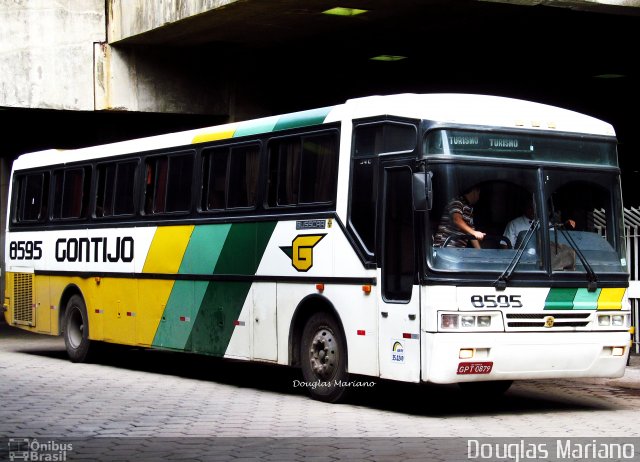 Empresa Gontijo de Transportes 8595 na cidade de Belo Horizonte, Minas Gerais, Brasil, por Douglas Mariano. ID da foto: 1606072.