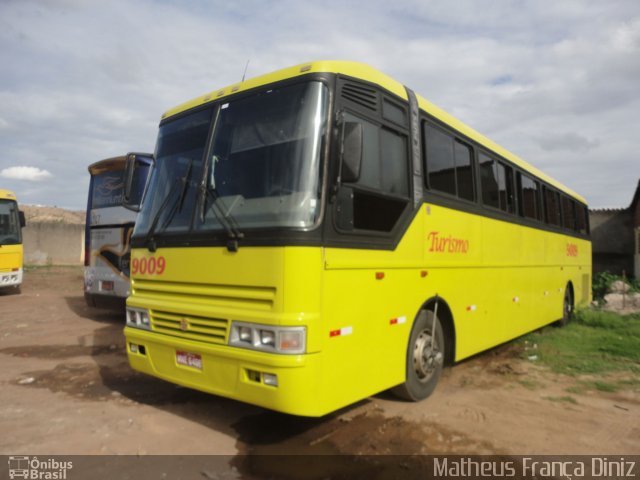 Ônibus Particulares 9009 na cidade de Juazeiro do Norte, Ceará, Brasil, por Matheus França Diniz. Número da foto: #1606942.