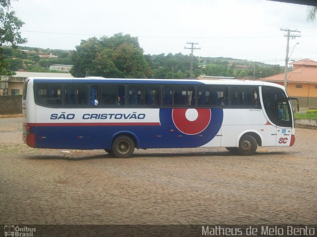 Viação São Cristóvão 2310 na cidade de Dores do Indaiá, Minas Gerais, Brasil, por Matheus de Melo Bento. Número da foto: #1609273.