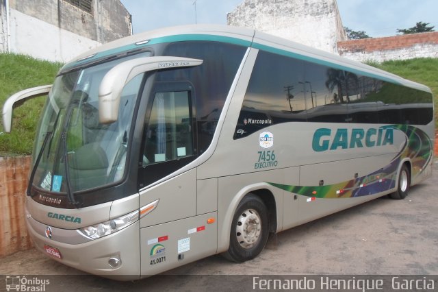 Viação Garcia 7456 na cidade de Bauru, São Paulo, Brasil, por Fernando Henrique  Garcia. ID da foto: 1609749.