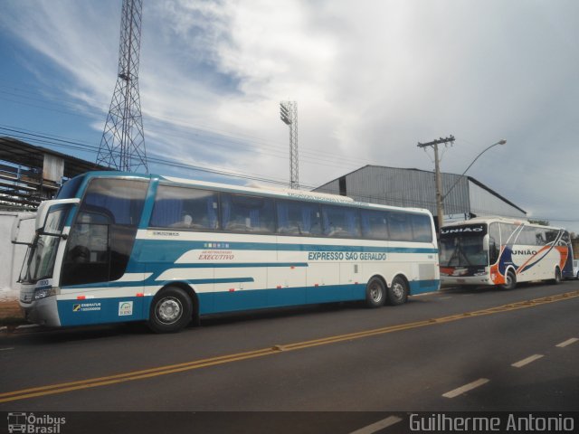 Expresso São Geraldo 11000 na cidade de Araxá, Minas Gerais, Brasil, por Guilherme Antonio. Número da foto: #1612988.