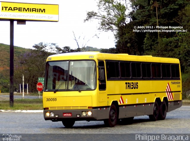 Viação Itapemirim 30055 na cidade de Manhuaçu, Minas Gerais, Brasil, por Philippe Almeida. ID da foto: 1616059.