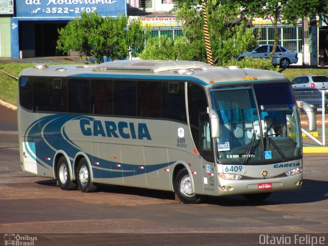 Viação Garcia 6409 na cidade de Foz do Iguaçu, Paraná, Brasil, por Otavio Felipe Balbinot. ID da foto: 1617712.